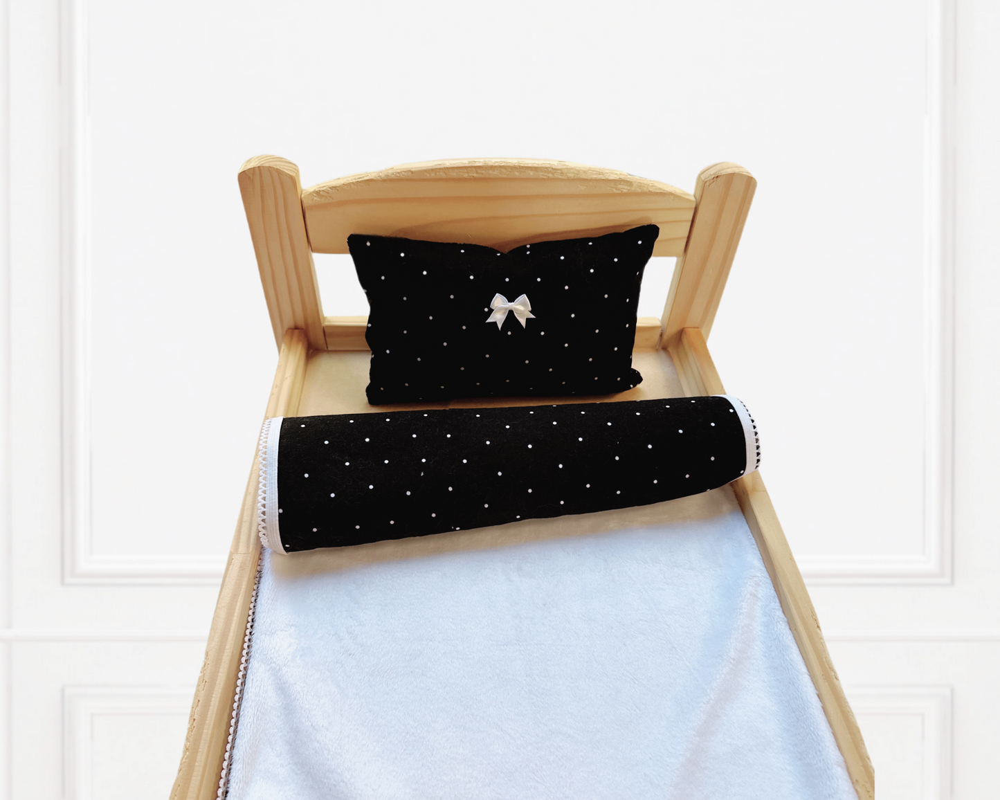Dollette Dot & Icy White Fleece - Mini Set (Blanket & Pillow Only)